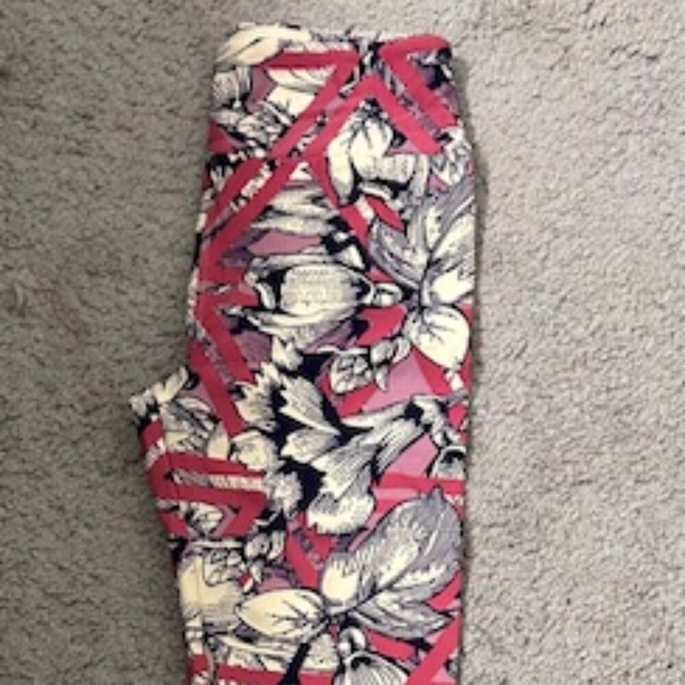 LuLaRoe Floral Patterned OS Leggings